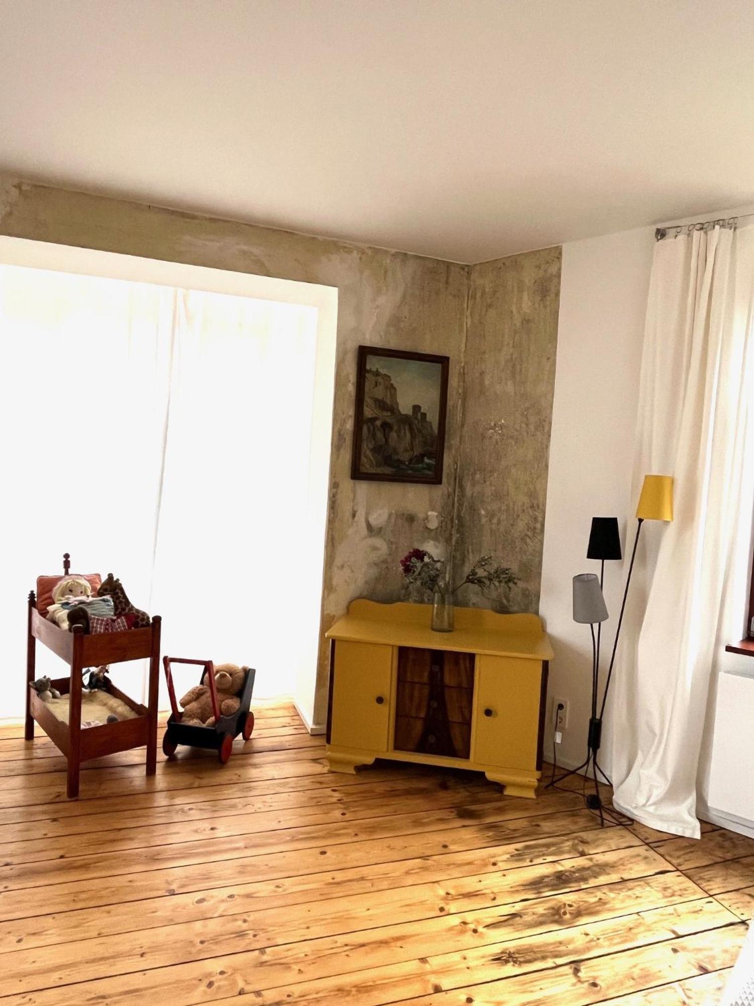 Kuenstlerzimmer Im Kulturhaus Haeselburg Gera Eksteriør billede